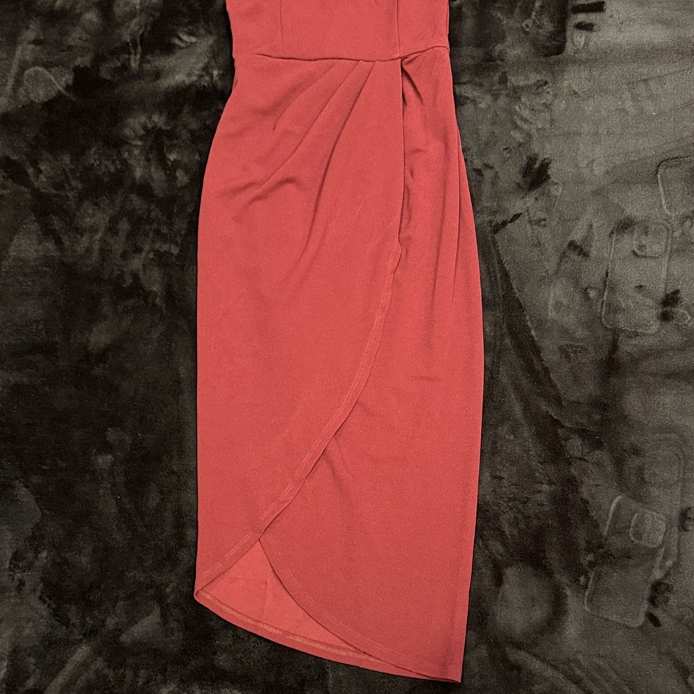 NWT Lulu's One-Shoulder Wine Dress - Picture 3 of 6